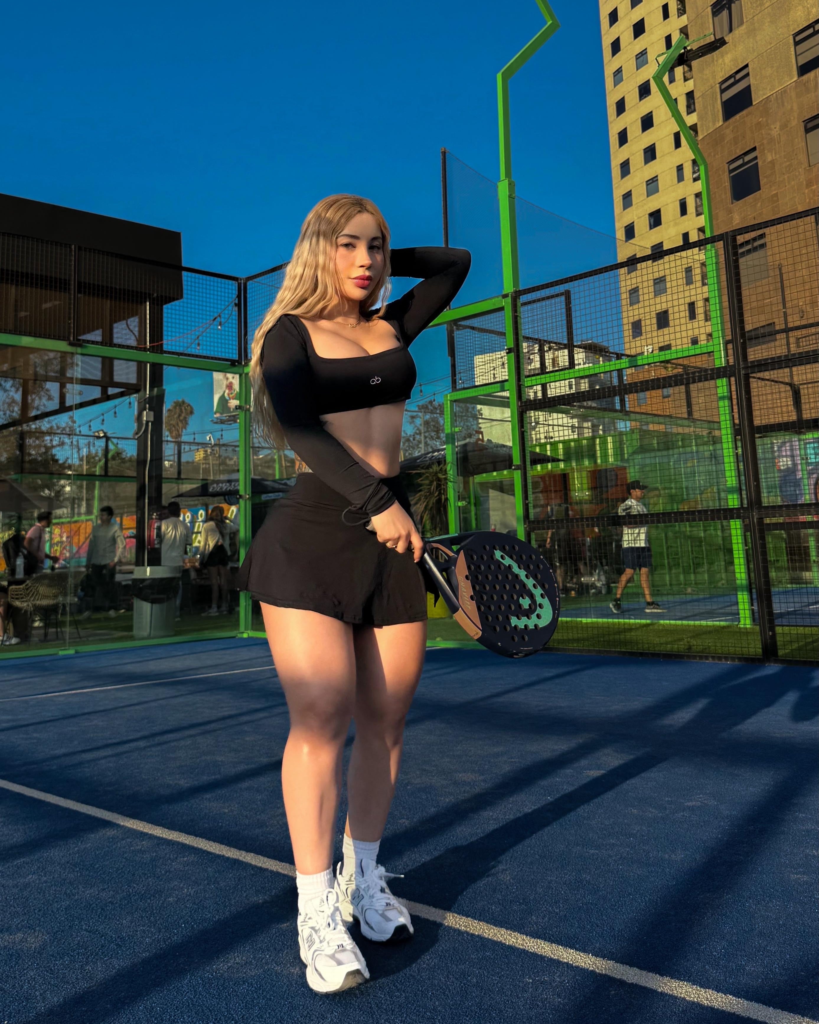 Top y falda deportiva